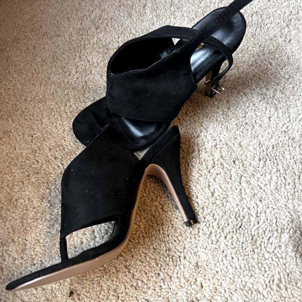 NWOT! High Heel sandals!